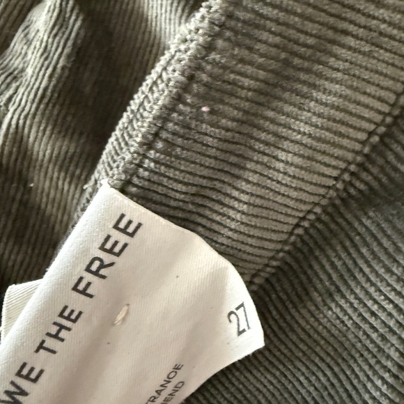 FREE PEOPLE WE THE FREE GOOD LUCK MID-RISE CORD BARREL JEANS - CYPRESS nwt sz 27 - Picture 3 of 5